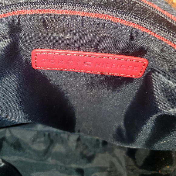 SOLD - Tommy Hilfiger Purse Brown Handbag Faux Leather Purse Shoulder Crossbody… - Picture 4 of 6